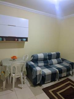 Quarto de Casal Bem Localizado Em apto Compartilhado AP 204 - Uberaba - 8
