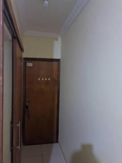 Quarto de Casal Bem Localizado Em apto Compartilhado AP 204 - Uberaba - 3