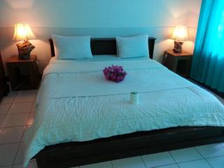 Coral Beach 2 Bungalow - 7