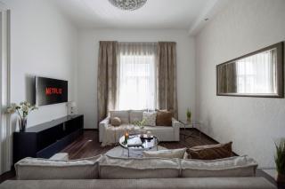 Discover Your Budapest Retreat-Walk to Parliament - 7