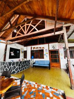 Las Gardenias Hostel - Starlink Internet - 8