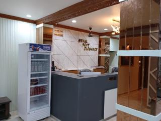 Hotel Best Elegence - Gandhinagar - 2