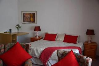 Buona Notte Suites in Linden - 9