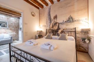 Ca' Pestrin Suite House - San Marco Square - 7