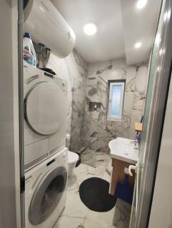 Starlight Downtown Apartment - Tirana - 2
