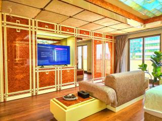 Presidential Penthouse Vintage Italian Elegance - Abu Dhabi - 2
