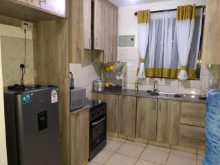 3 Bedroom Retreat Apartment In Greatwall Gardens - 3