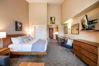 Premium Unit 4650- Fraser Crossing Founders Pointe condo - 4