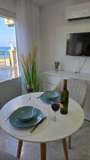 schönes Apartment direkt am Meer - Stomorska - 2