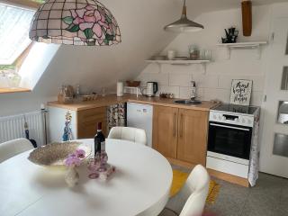 Podkrovní studio apartment pro 1-5 osob - Knínice - 3