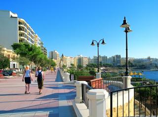 Premier Seafront Living: Ultra-Luxury in Sliema - Sliema - 4