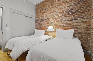 Stylish City Apartment with Patio - Spartanburg - 8