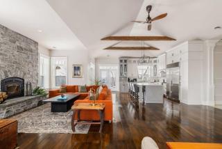 Badger's Sett - Estate on point with hot tub - 3