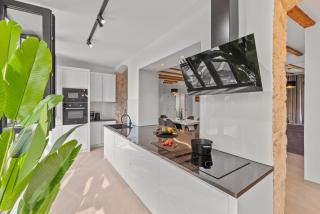 Angel's Sunrise Apartment - 5