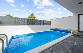 Gorgeous Home In Srima - Srima - 1