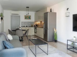 Vertigo2 Huge Apartment 2 Bedrooms Balcony Parking - Sofia - 9