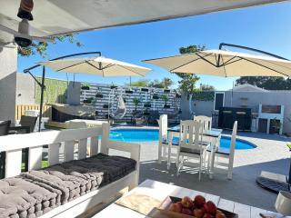Caline VIP Luxury Jacuzzi &, Swimming Pool MEWS - Kapstadt - 0