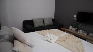 Beautiful Sweet Brown apartment in the center - Loutraki - 2