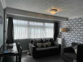 102 M and T Chalets Sunbeach,Scartby Near great Yarmouth 2 bed south facing Chalet - 9