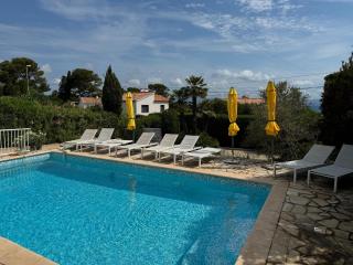 VILLA 4 Étoiles, MOANA , mer à 50 m ,été du Samedi au Samedi - Saint-Peïre-sur-Mer - 7