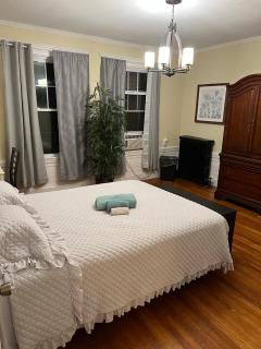 Cozy 1-Bed Private Room Downtown Dorchester, MA! - 5