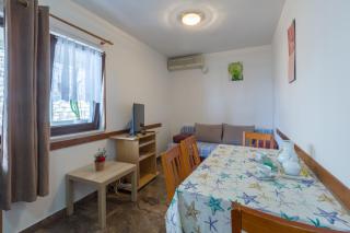 Apartments by the sea Sveti Ivan, Umag - 7002 - 3