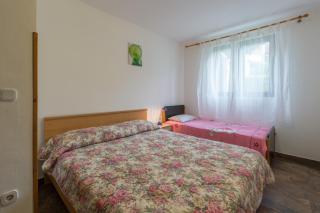 Apartments by the sea Sveti Ivan, Umag - 7002 - 2
