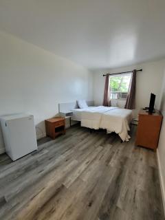 Vivian Motor Hotel - Neepawa - 3