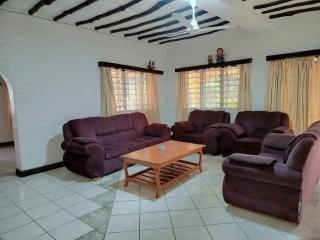 3 bedroom home - Ukunda - 6