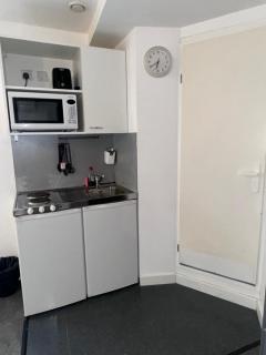 Farringdon Studio Flat - London - 3