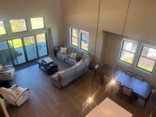 4 bd Ski Villa with Hot Tub and Bunk Room by lake! - Heber City - 1