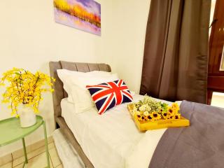 Affordable 10 Guest SEGI Kota Damansara Tropicana Thomson Hospital Giza Mall Tropicana Mall Ikea The Curve One Utama - 2