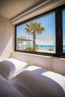 Arcadia Eco-Luxe Mobile Homes with infinity pool by OIKO Collection - Privlaka - 3