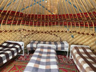 Yurt Camp Erlan at Song Kol Lake - Song-Kul - 8