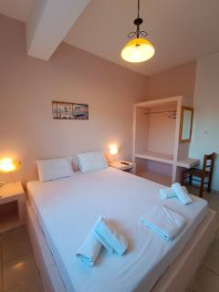 Sunshine Studios - Mylopotas - 7