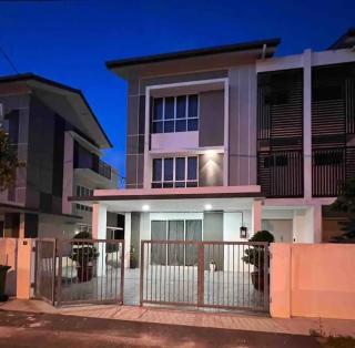 MoonLight Sweet Homes 20pax karaoke - Kuala Selangor - 8