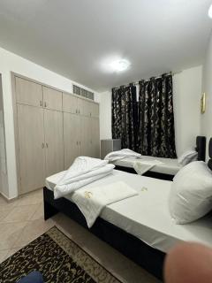 Apartment For Ladies only - Dubai - 3