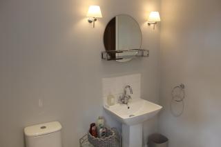 Beautiful farm house with dedicated sitting and media room for guest's use - 5