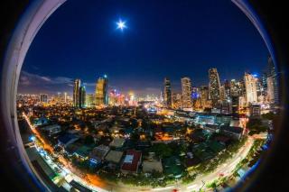 Manila Skyline View Digital Nomad Studio with balcony - 0