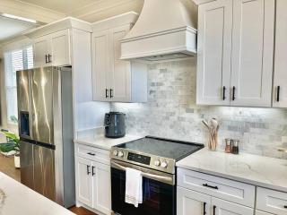 Stylish Cottage in Silo Square near Snowden Grove - Southaven - 5