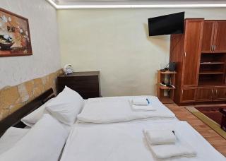 Free Parking Synagogue Apartment - Budapest - 3