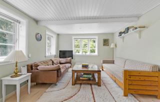 Beautiful Home In Aakirkeby With Wifi - Åkirkeby - 8