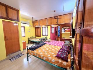 Aadithya home stays - Tiruvannāmalai - 3