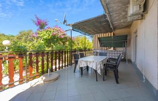 2 Bedroom Nice Apartment In Sibenik - Šibenik - 9