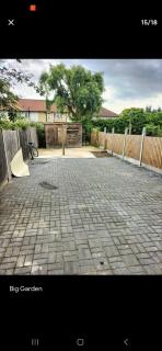 Remaj Service Accommodation, Sleep 7 - Dagenham - 9