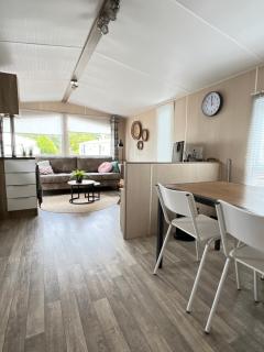 Chalet 2a op Recreatiepark De Wielen - Sint Maarten - 2