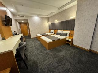 E5 PARK OTEL - 2