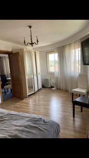 Central Cozy Apartment - 5