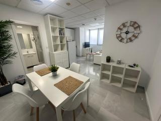 Apartamento Moderno Soho - Nuevo! En el centro y cerca de la playa!Parking gratuito! - Málaga - 5