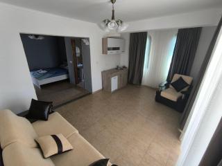 Violit Apartments&Restaurant - Sutomore - 6